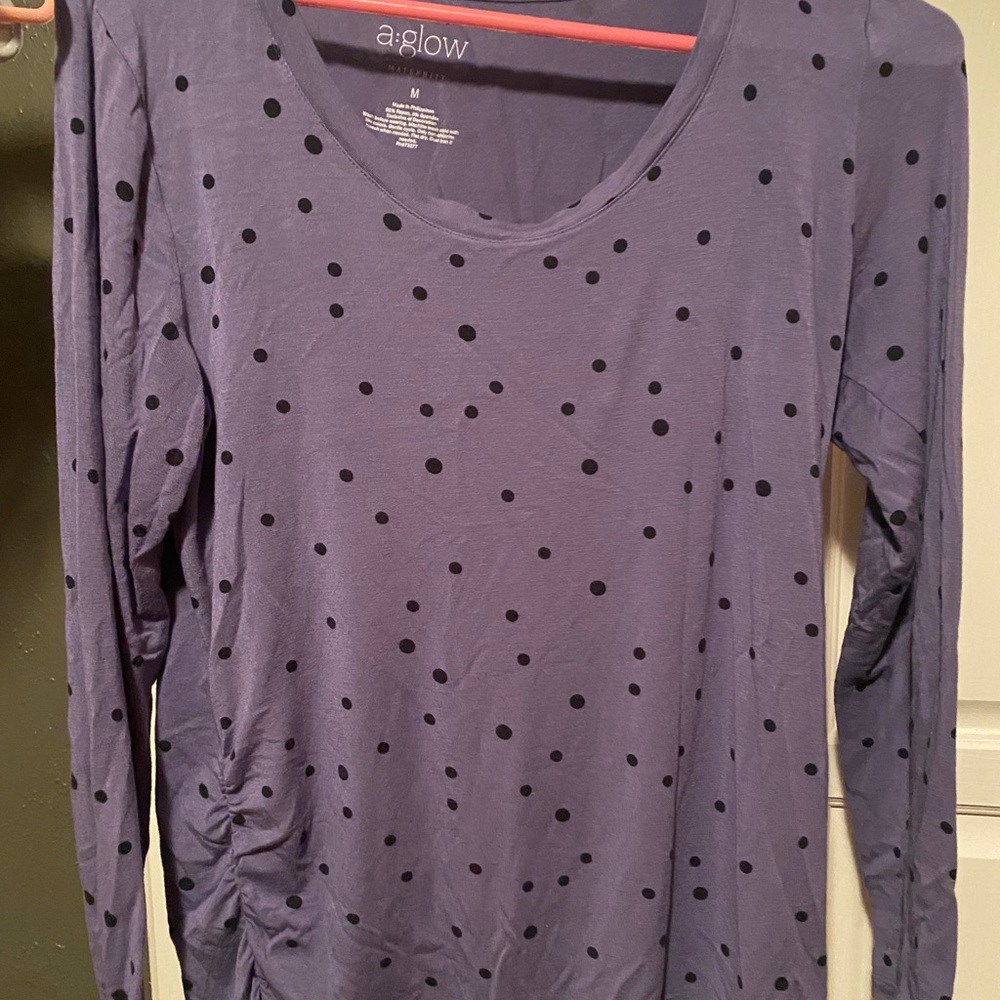 Fitted long sleeve low neck maternity tee